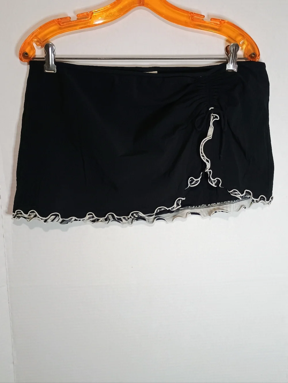 Profile Black & White Patterned Tankini Top with Matching Swim Skirt Size 12 - Picture 5 of 9